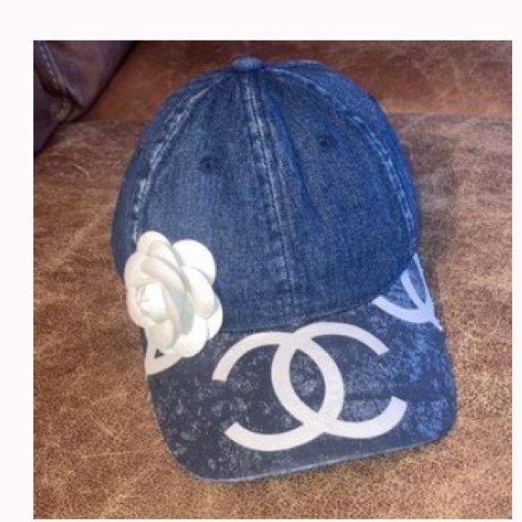 TRADE POST. DO NOT BUY. Large Gold Anniversary Coach - Picture 5 of 5